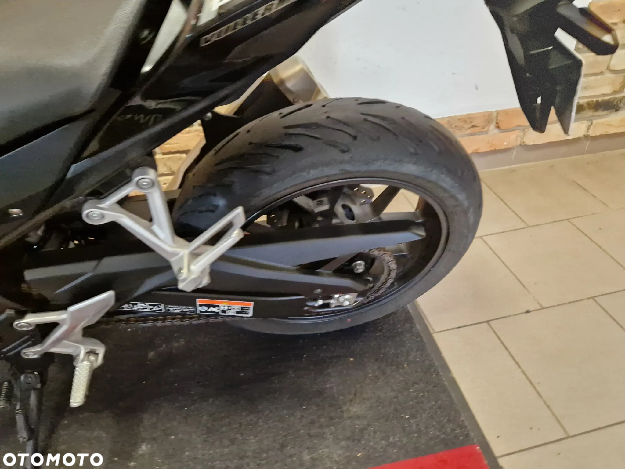 Honda CB - 11