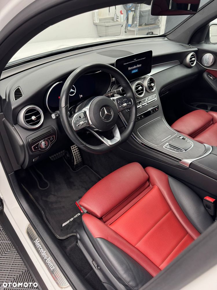 Mercedes-Benz GLC 300 4Matic 9G-TRONIC AMG Line Plus - 5