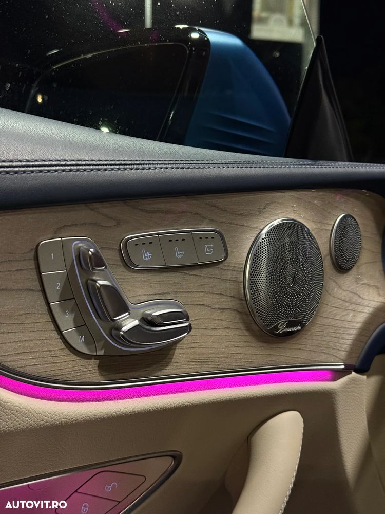Mercedes-Benz E - 12