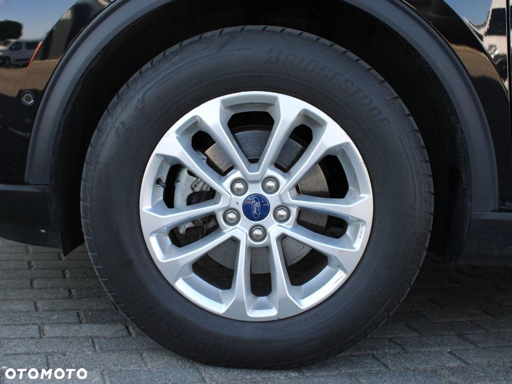 Ford Kuga 2.5 FHEV FWD Titanium - 35