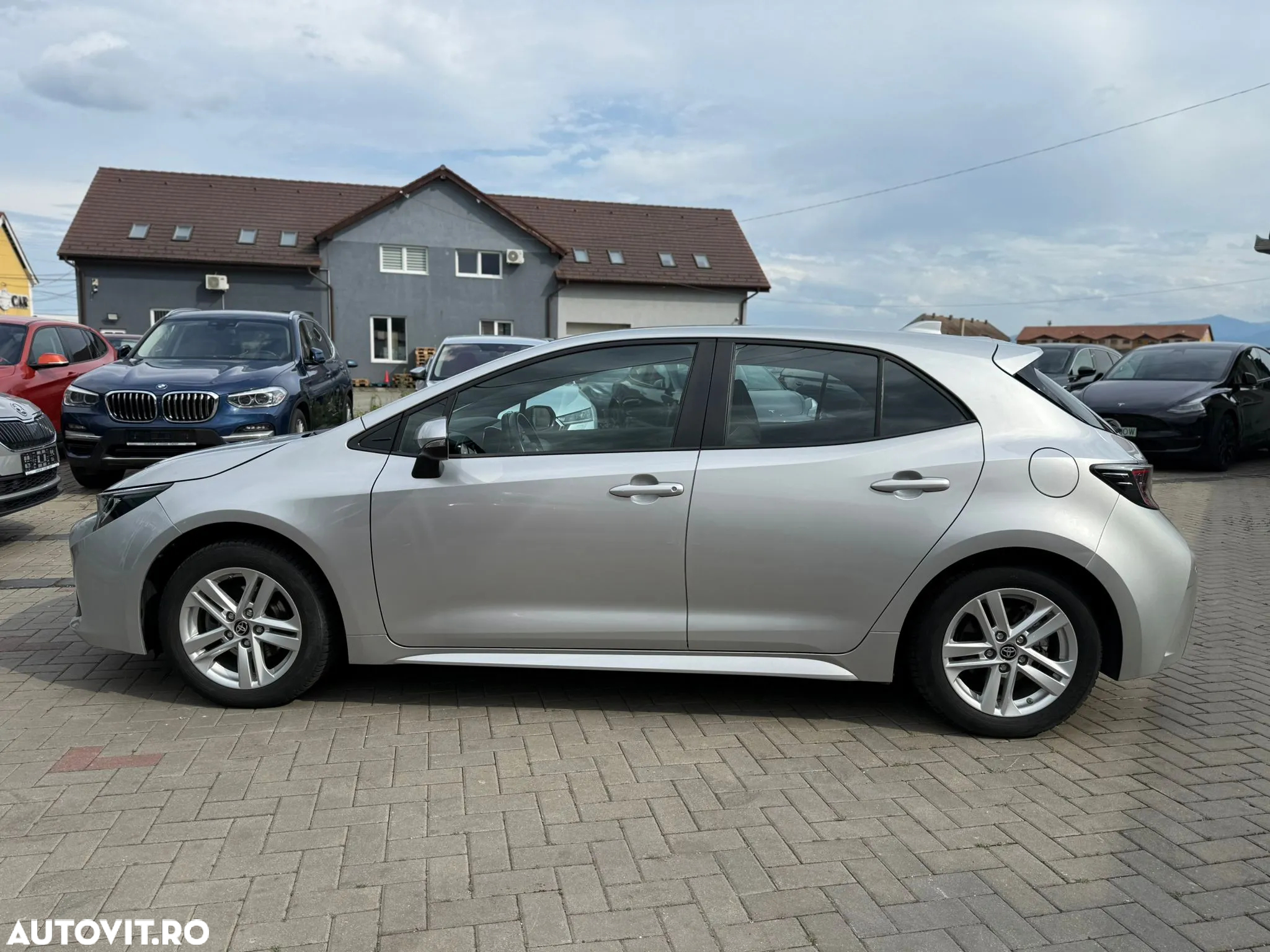 Toyota Corolla - 16