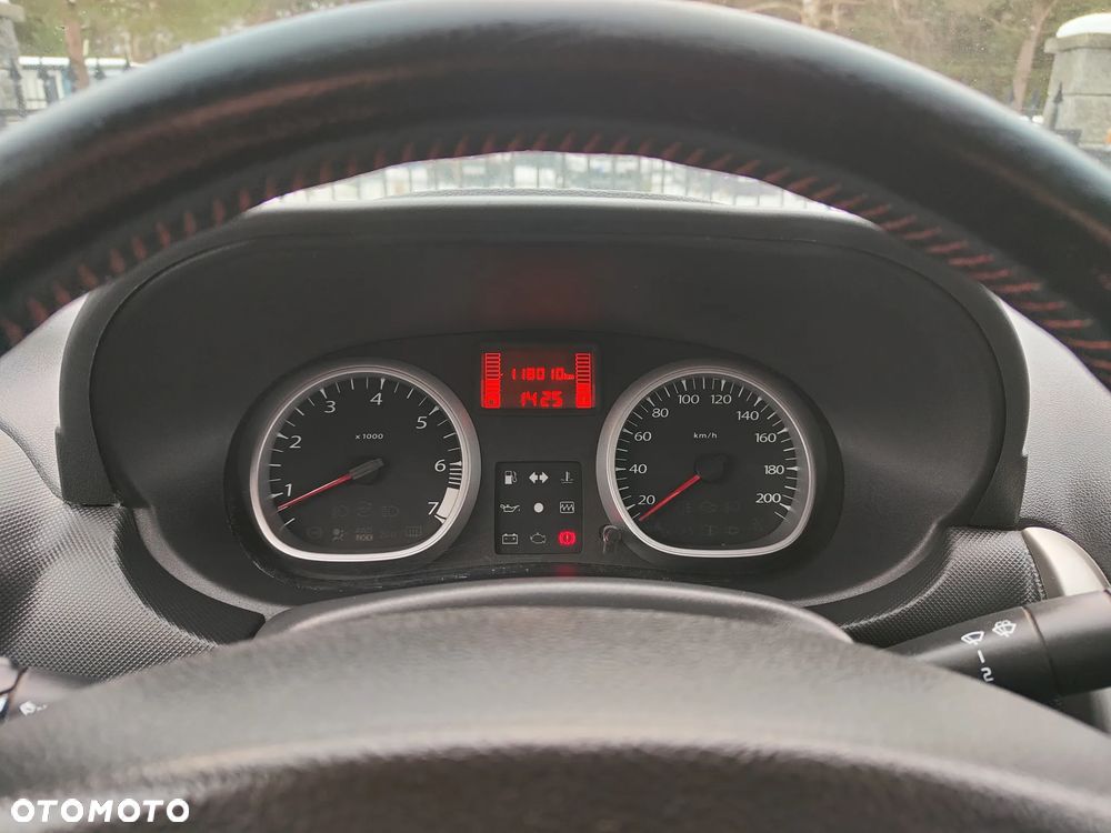 Dacia Duster 1.6 16V 4x4 Prestige - 15