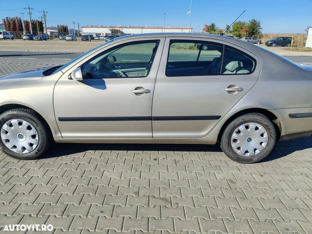 Skoda Octavia 1.6 FSI Trend - 5