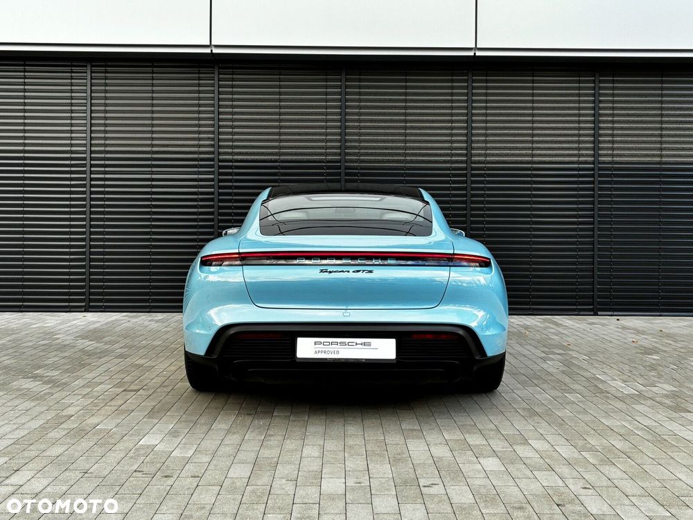 Porsche Taycan - 5