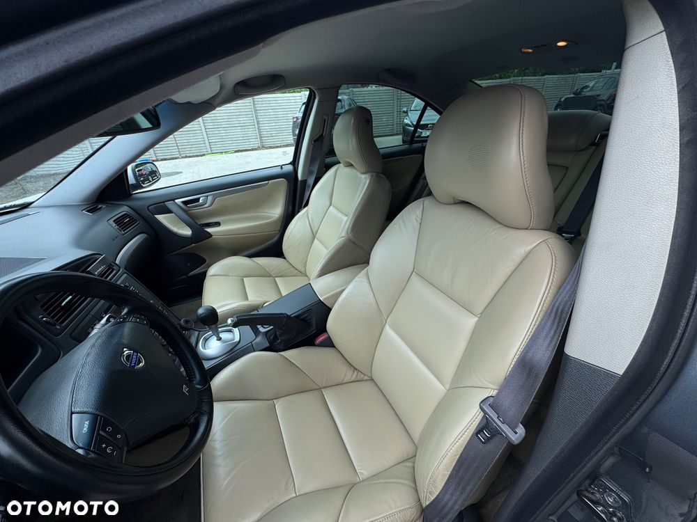 Volvo S60 R - 11