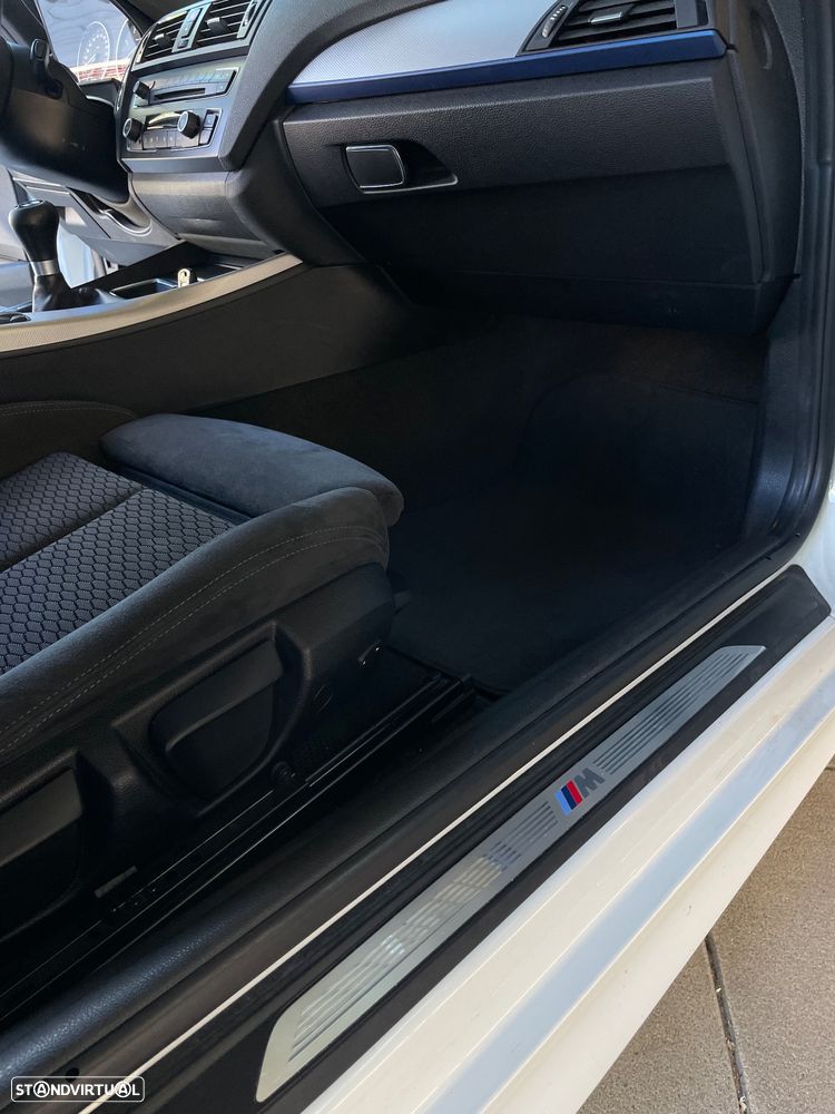 BMW 116 d Pack M - 27