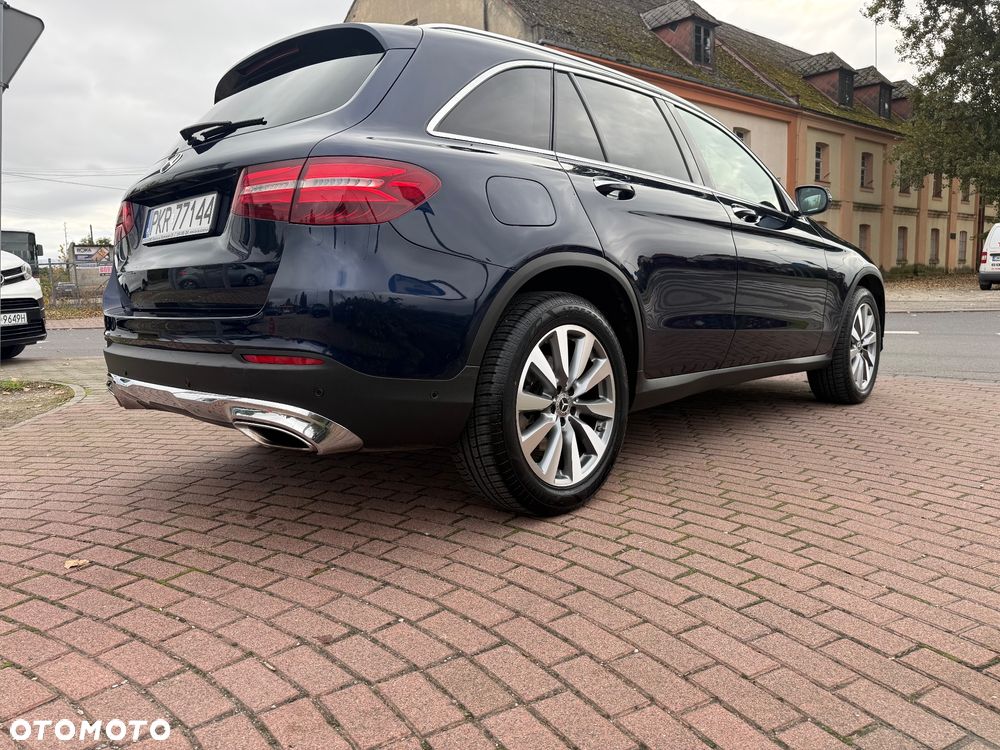 Mercedes-Benz GLC 250 4Matic 9G-TRONIC Exclusive - 25