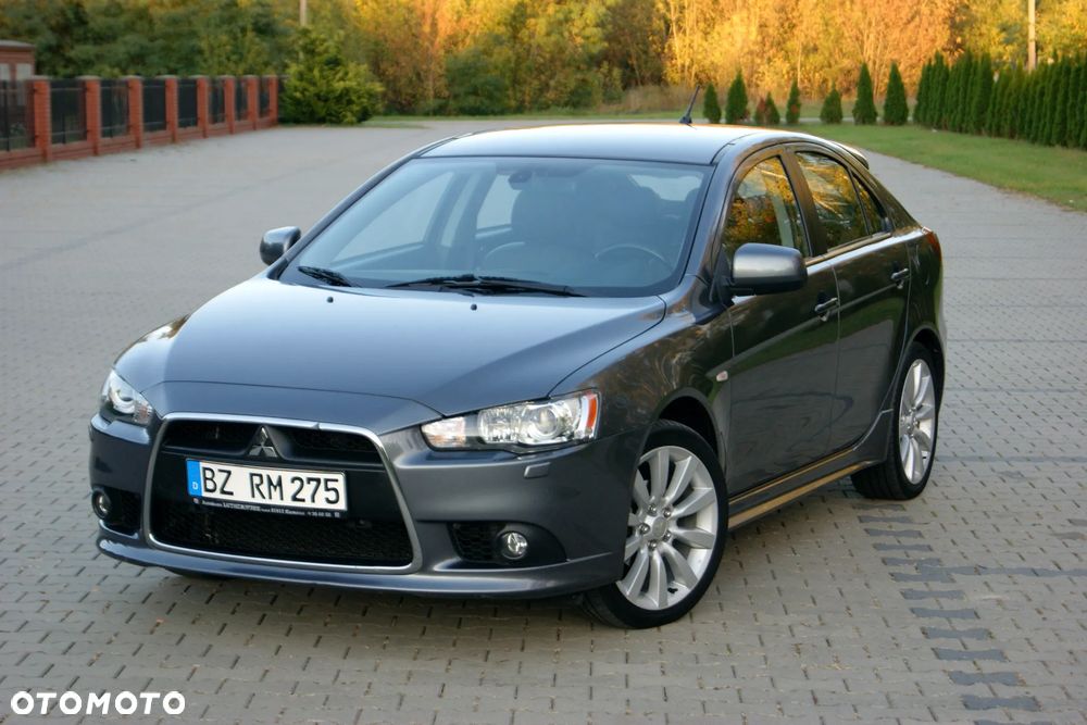 Mitsubishi Lancer