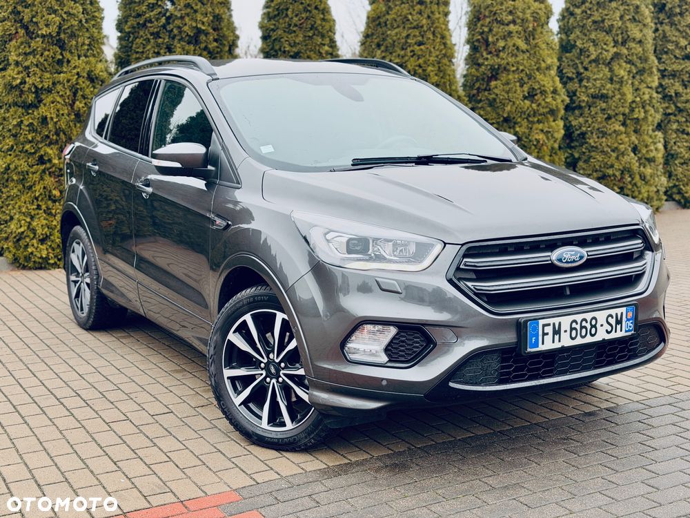 Ford Kuga 1.5 EcoBoost 2x4 ST-Line - 2