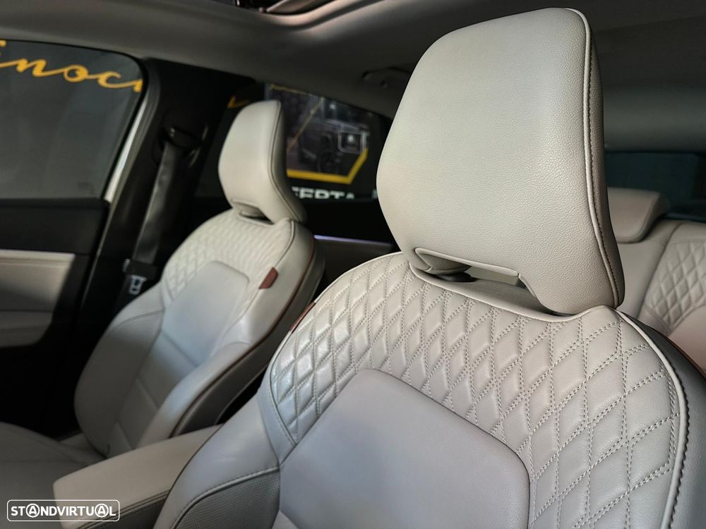 Renault Captur 1.6 E-Tech Plug-In Initiale Paris - 25