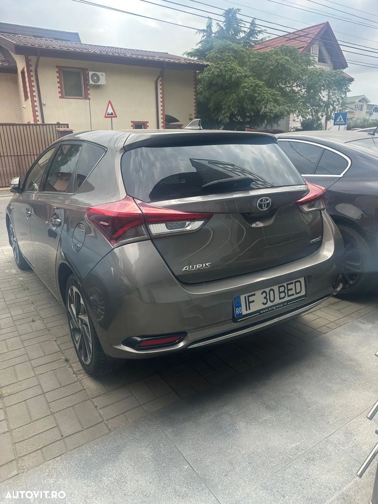 Toyota Auris - 4
