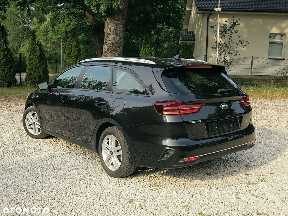 Kia Ceed - 4