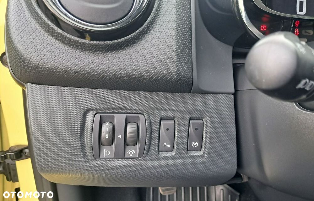 Renault Clio - 18