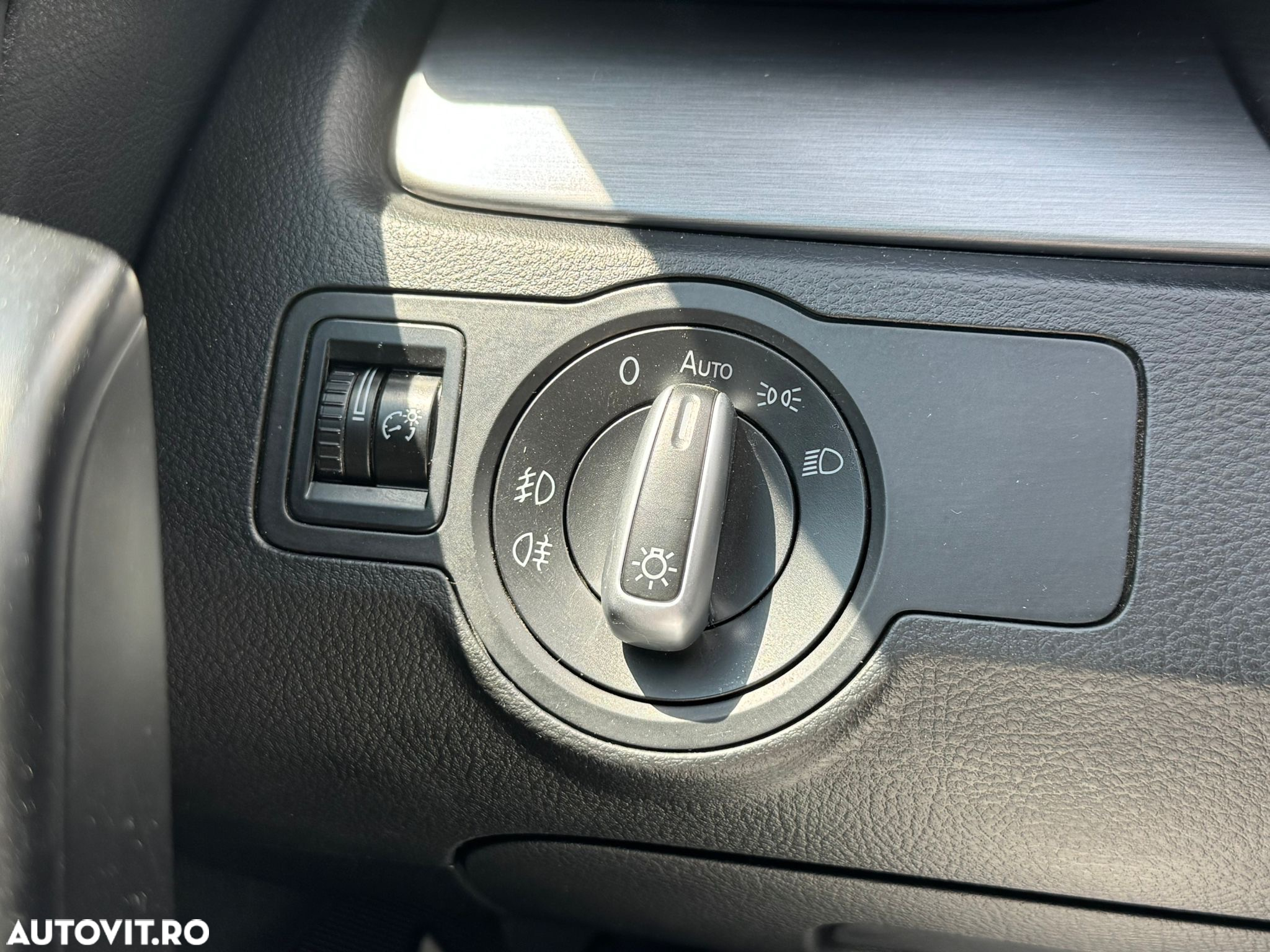 Volkswagen Passat Variant 2.0 TDI BlueMotion Technology Exclusive - 15