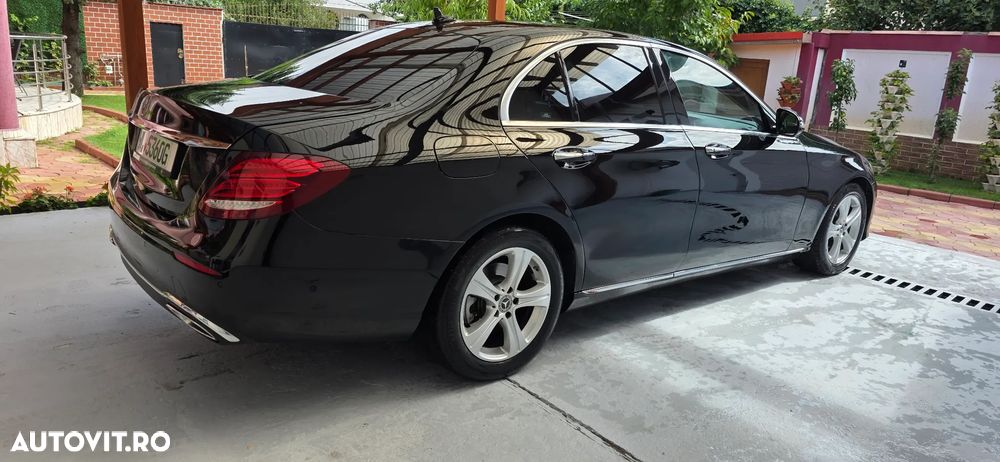 Mercedes-Benz E 220 d 9G-TRONIC AMG Line - 13
