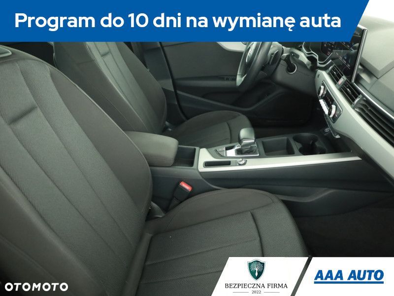 Audi A4 Limousine - 9