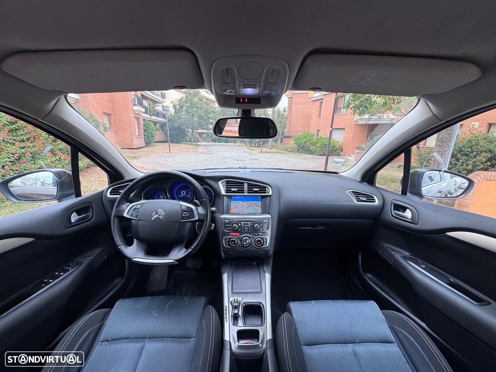 Citroën C4 e-HDi 115 ETG6 Tendance - 10