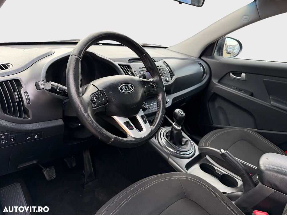 Kia Sportage 1.7 CRDI 2WD Attract - 11