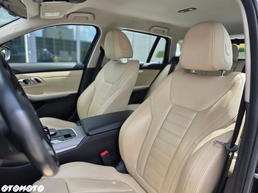 BMW Seria 3 - 35