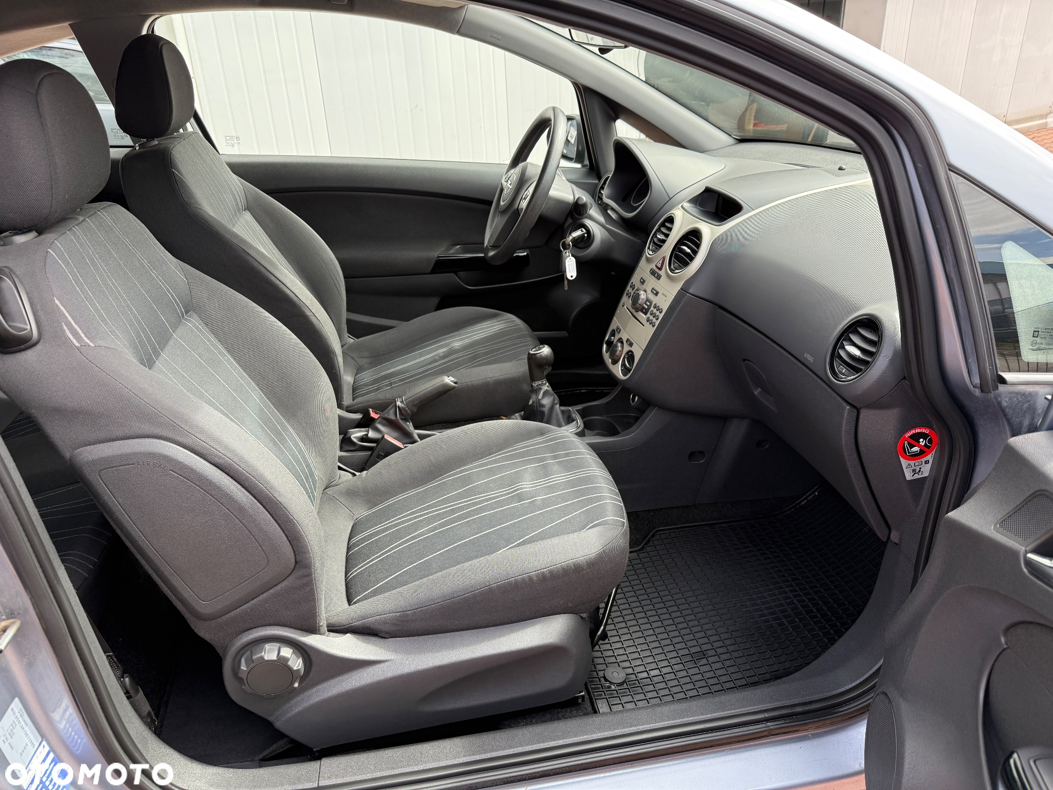 Opel Corsa 1.2 16V - 28