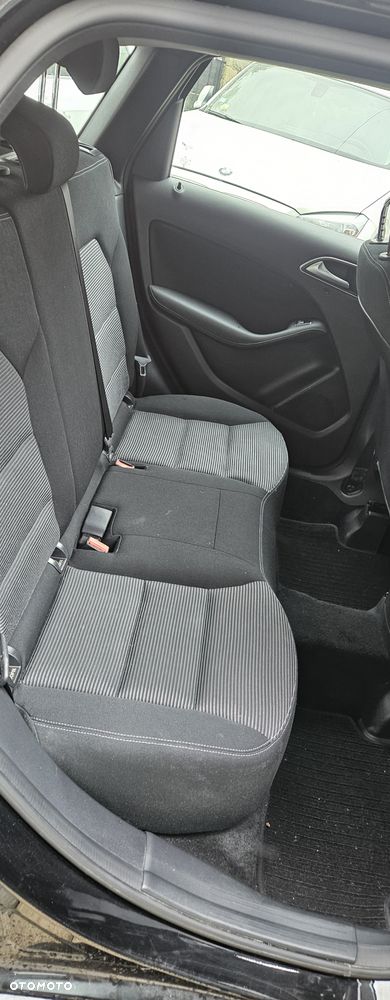 Mercedes-Benz Klasa B 180 (CDI) d 7G-DCT AMG Line - 36