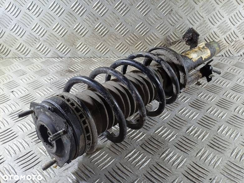 AMORTYZATOR PRAWY PRZEDNI SPRĘŻYNA FORD FUSION - 2