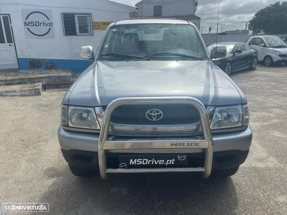 Toyota Hilux 2.5 D4-D Tracker - 2