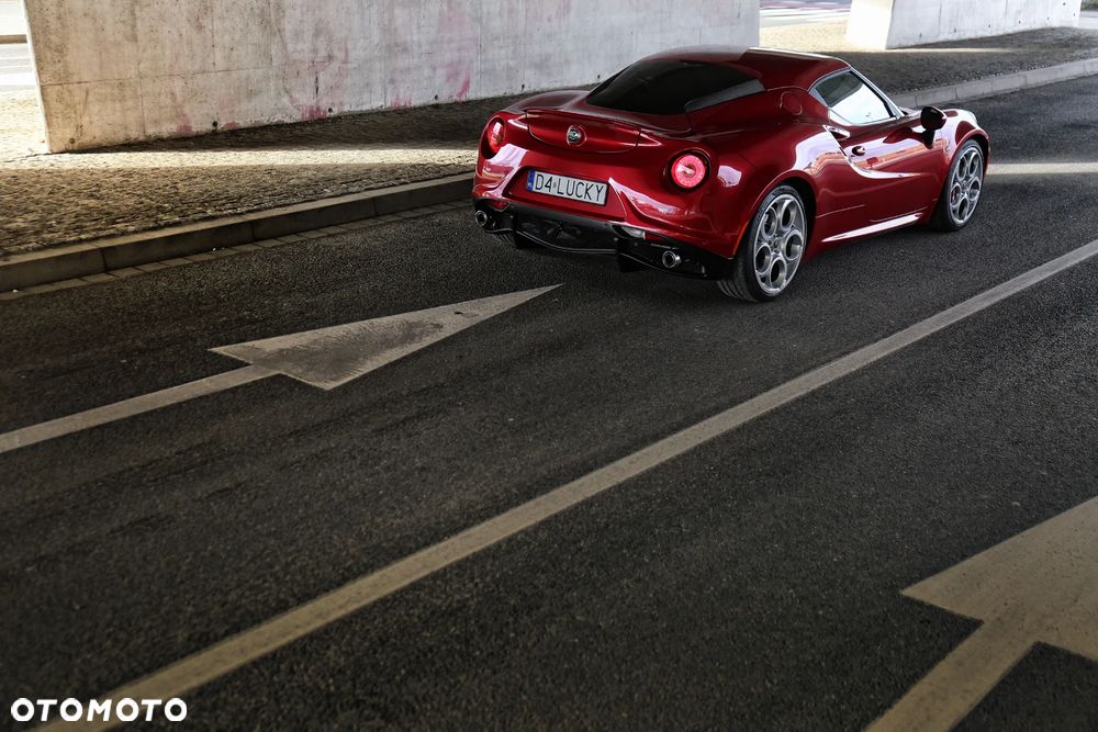 Alfa Romeo 4C - 2