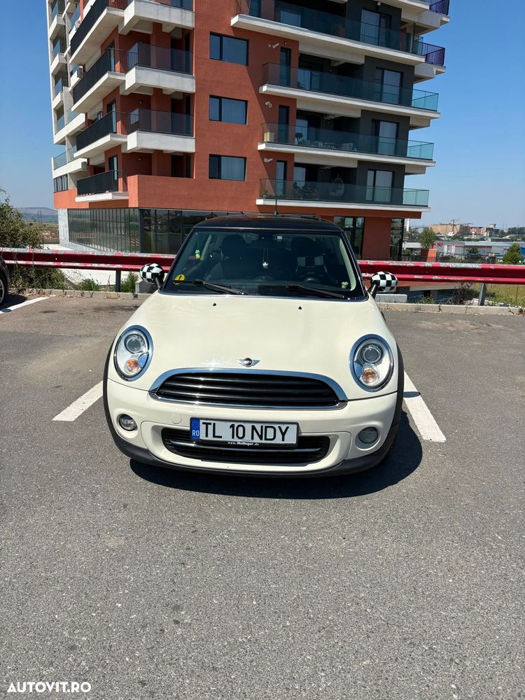 Mini Cooper 50 Camden - 2
