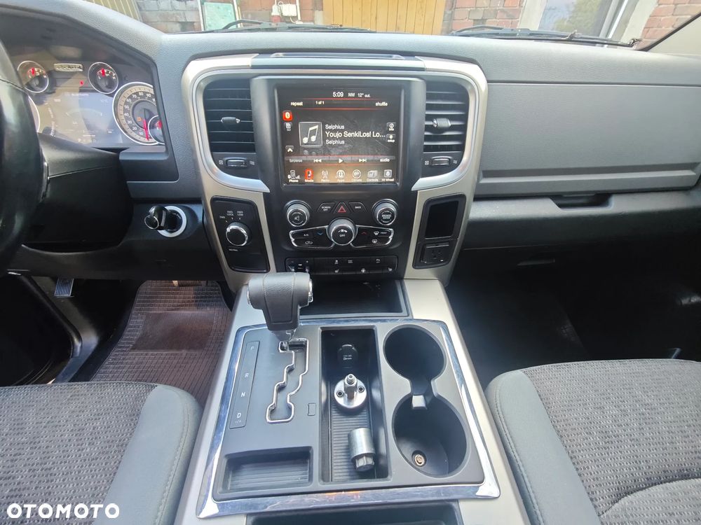 Dodge RAM 5.7 4x4 - 13