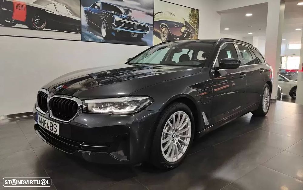 BMW 520 e Line Luxury - 1