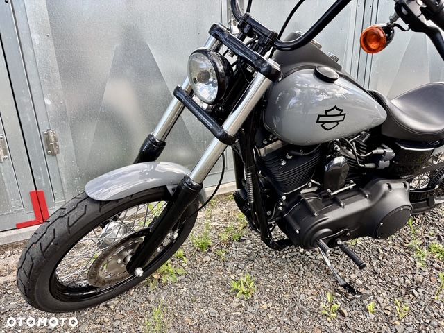 Harley-Davidson Dyna Street Bob - 8
