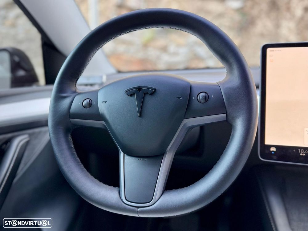 Tesla Model Y Long Range Tração Integral - 33