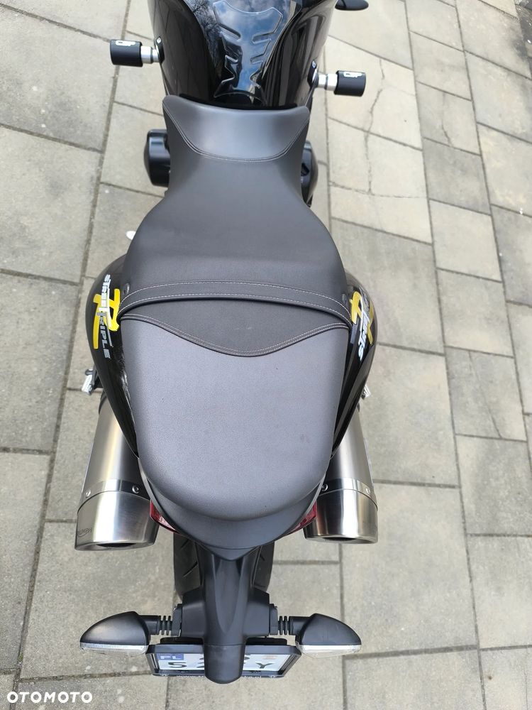 Triumph Street Triple - 8