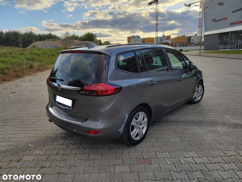 Opel Zafira - 3