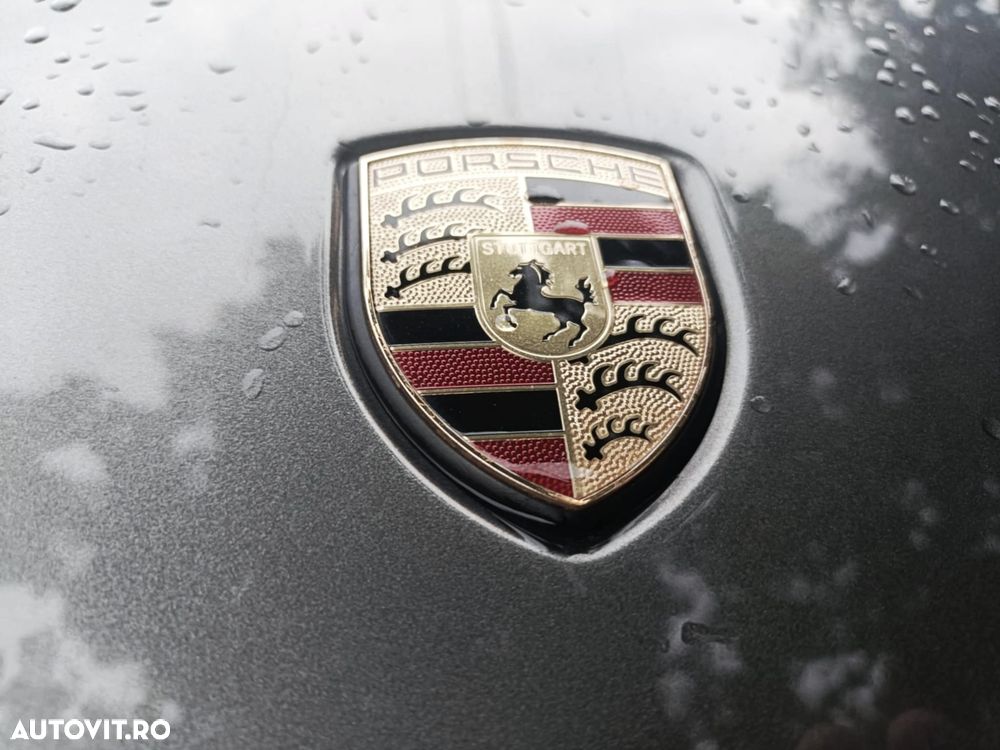Porsche Cayenne - 2