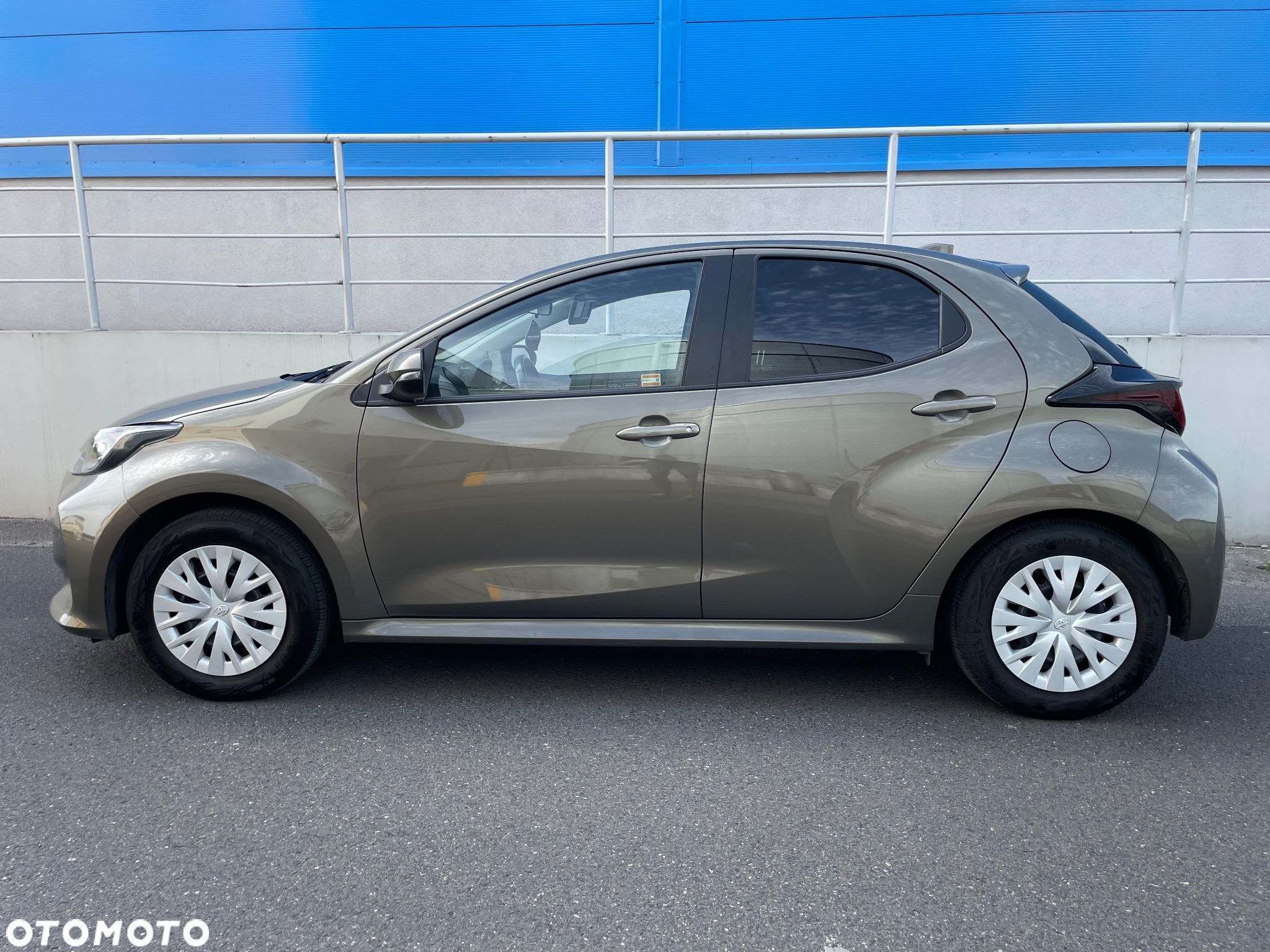 Toyota Yaris 1.5 Comfort - 6