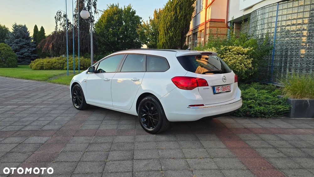 Opel Astra - 37