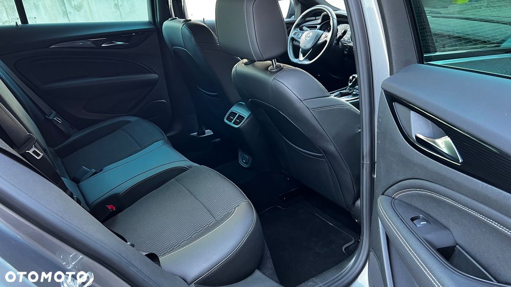 Opel Insignia - 30