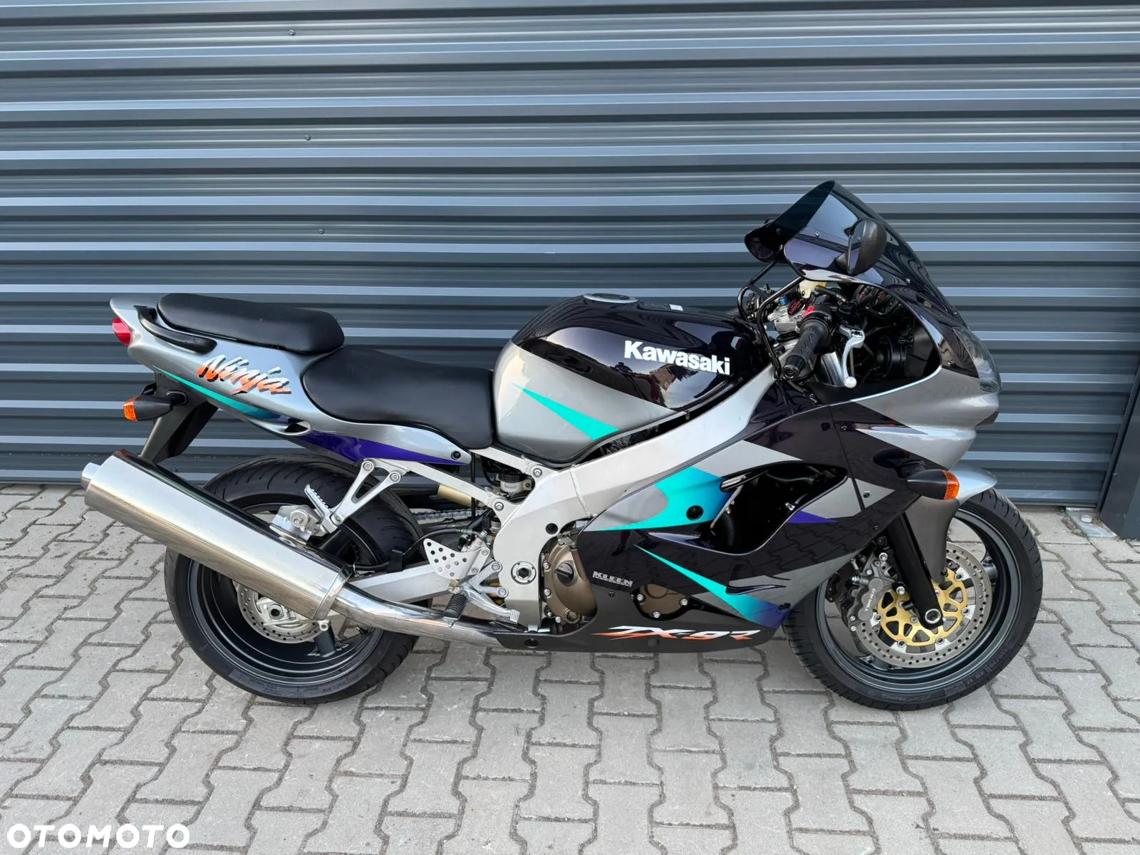 Kawasaki ZX - 2