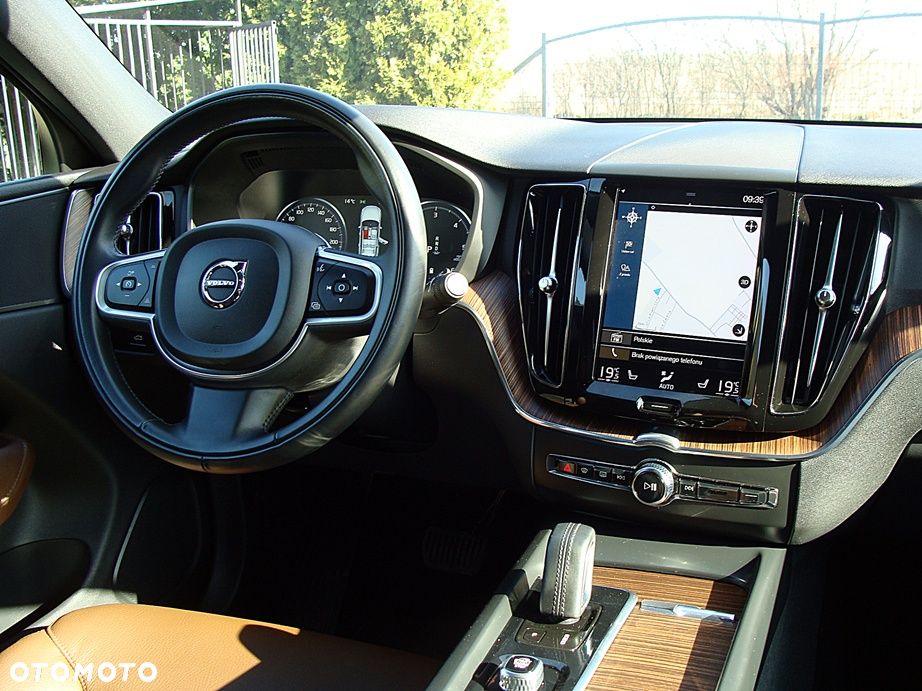 Volvo XC 60 B4 D Ultimate Dark - 15