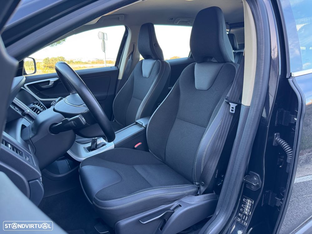 Volvo XC 60 2.0 D3 Drive Summum - 6