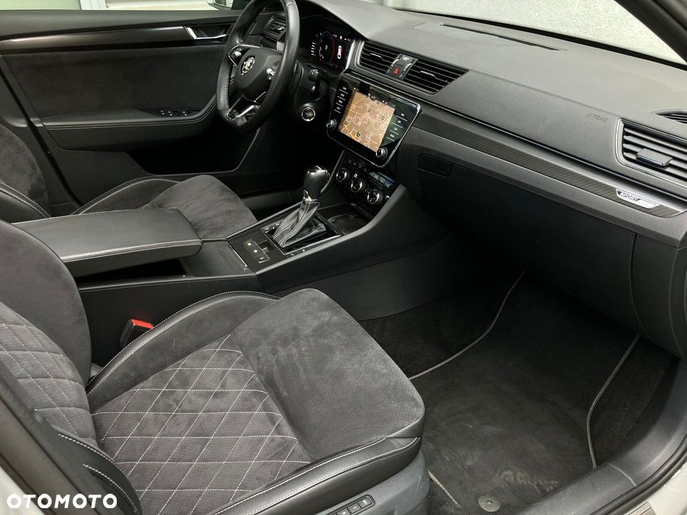 Skoda Superb 2.0 TDI SCR Sportline DSG - 8