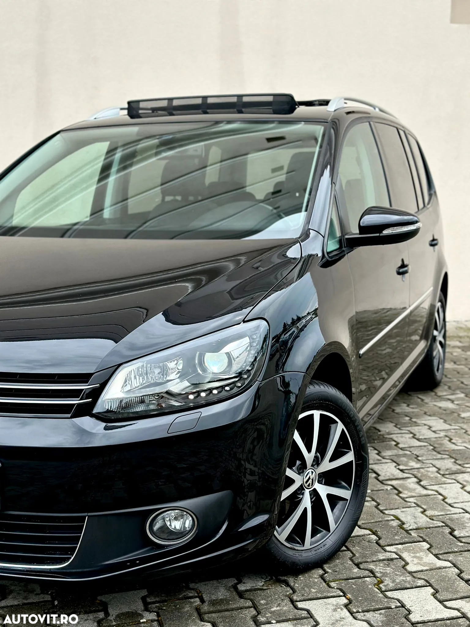 Volkswagen Touran 1.6 TDI BlueMotion Technology Comfortline - 4