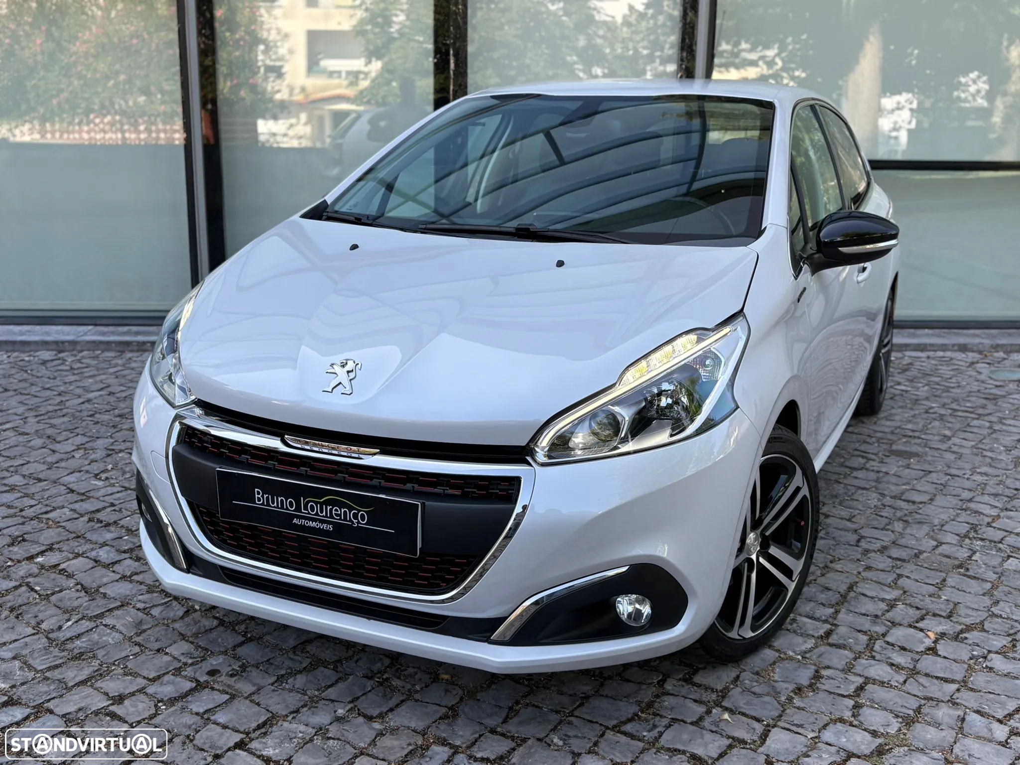 Peugeot 208 1.2 PureTech GT Line - 2