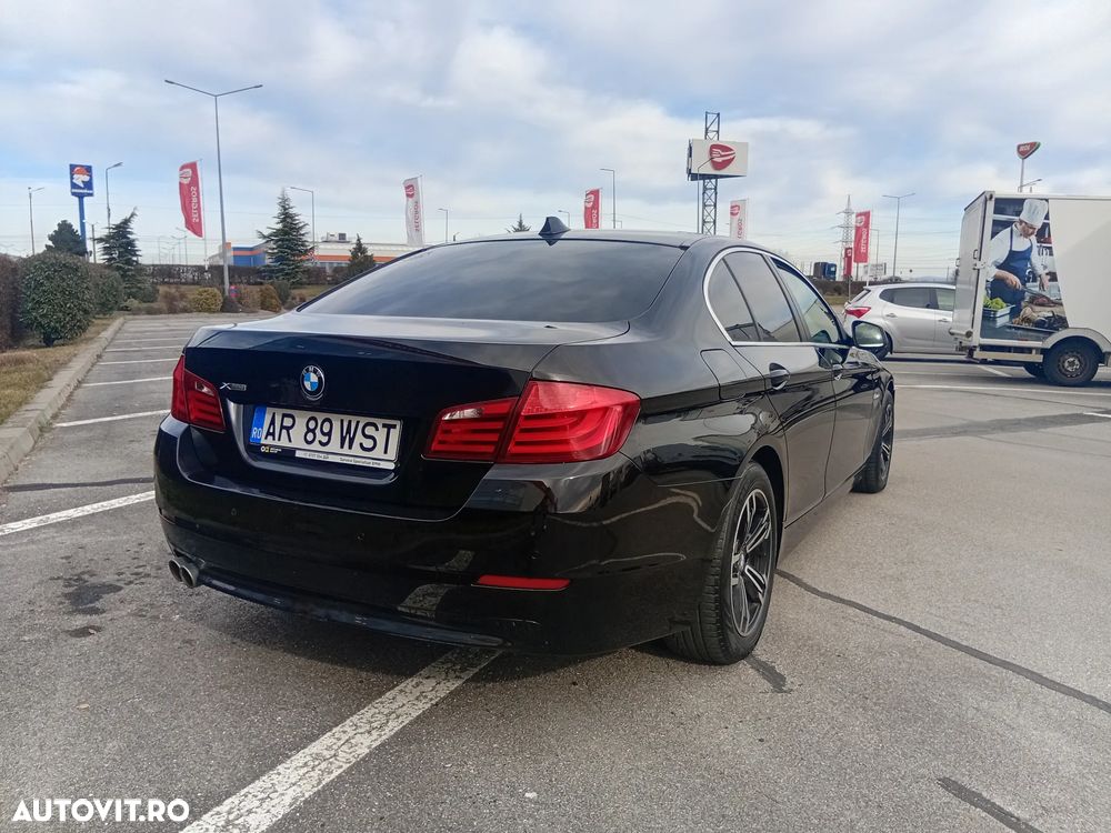BMW Seria 5 525d xDrive - 3