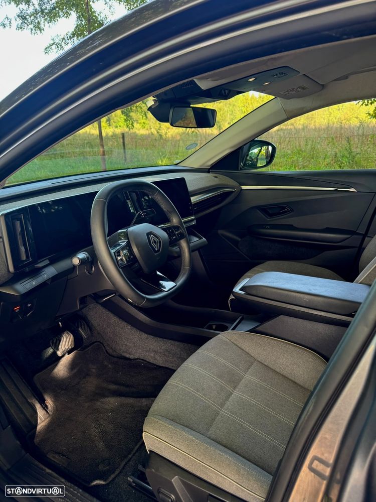Renault Mégane E-Tech - 9