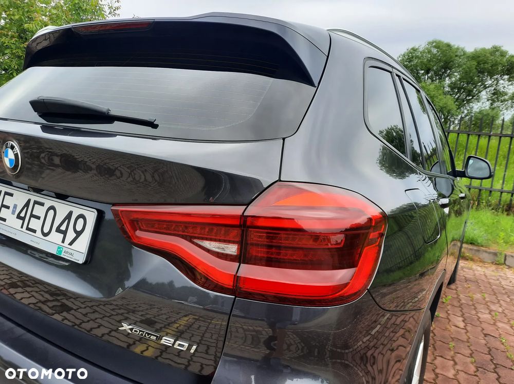 BMW X3 xDrive20i sport - 14