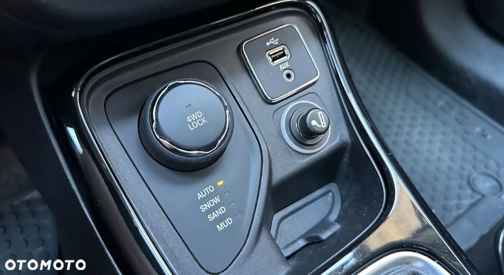 Jeep Compass 2.0 MultiJet Active Drive Limited - 23