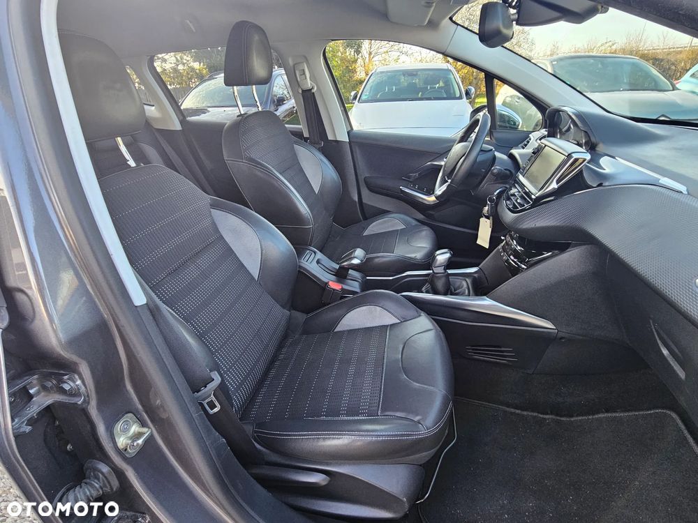 Peugeot 2008 1.6 e-HDi Active S&S - 21